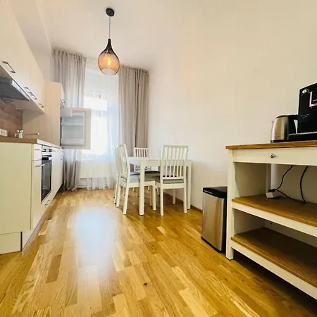 Διαμέρισμα Living Eggenberg 17 Γκρατς