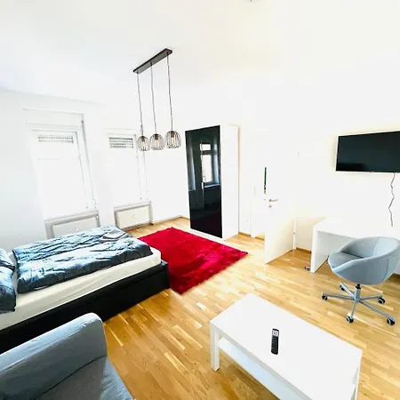 Apartament Living Eggenberg 17 *